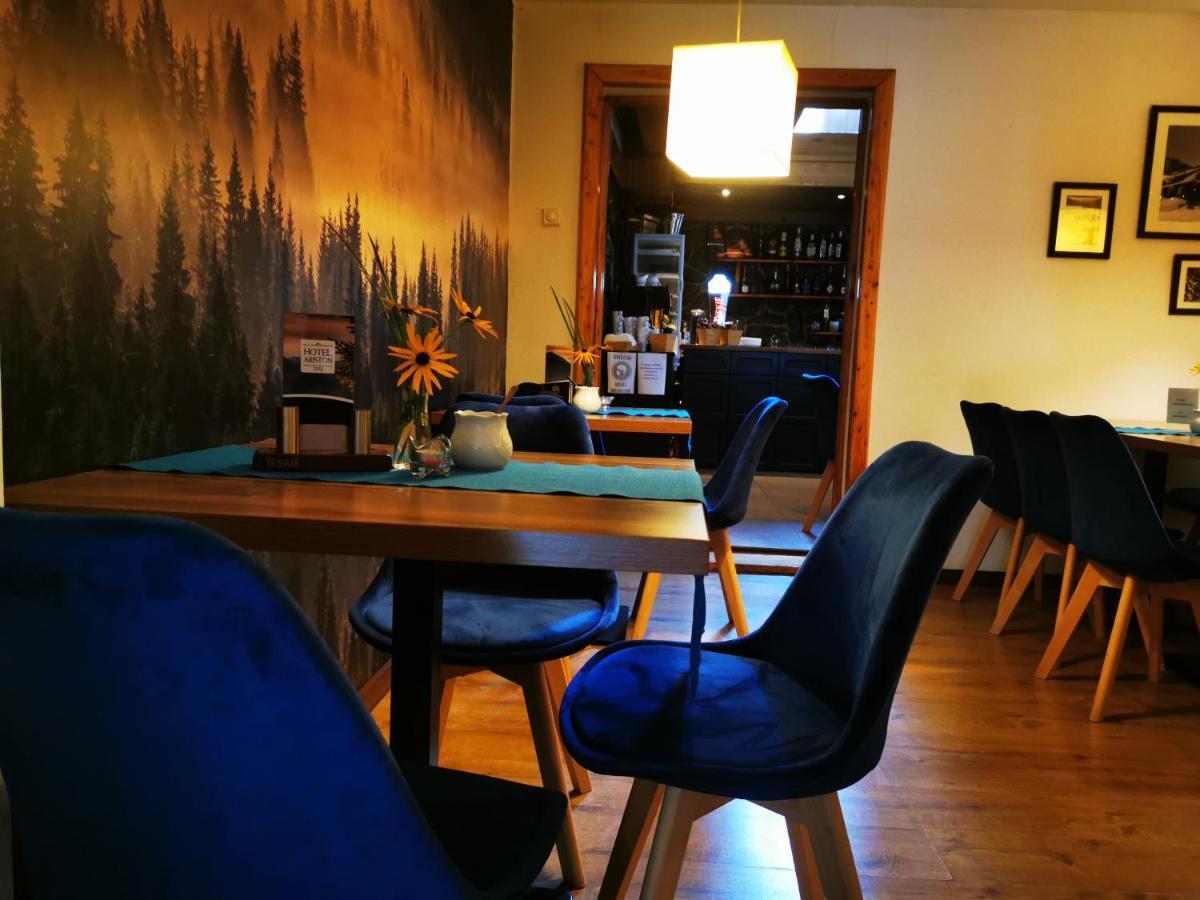 Hotel Ariston 카르파츠 외부 사진