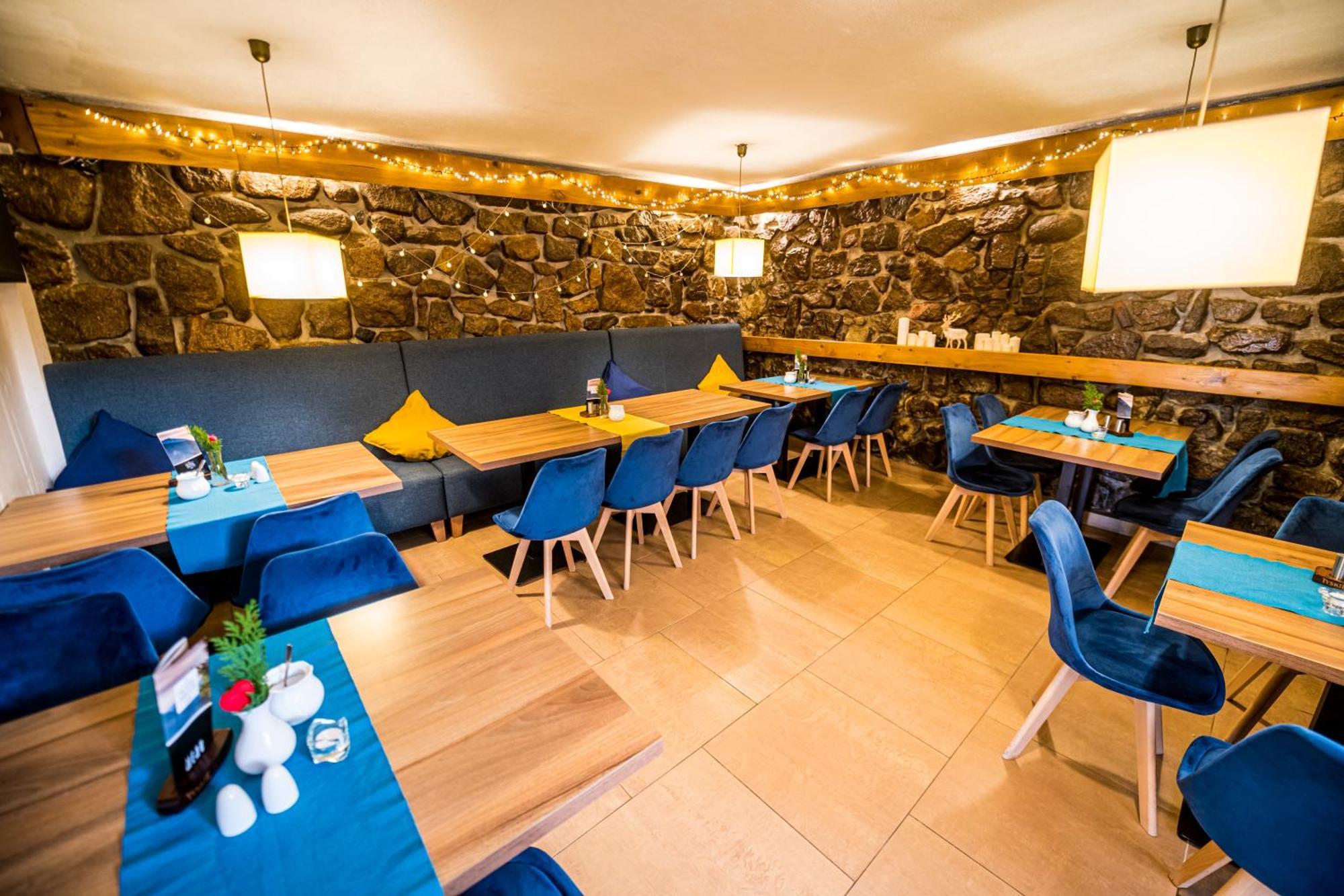 Hotel Ariston 카르파츠 외부 사진
