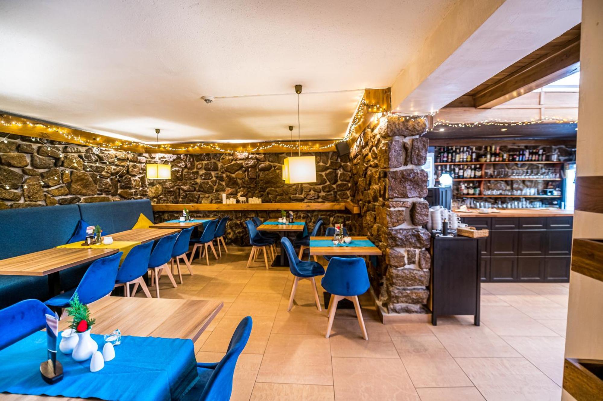 Hotel Ariston 카르파츠 외부 사진