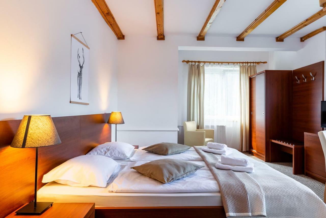 Hotel Ariston 카르파츠 외부 사진
